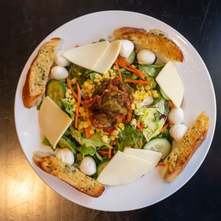 La Villa salad