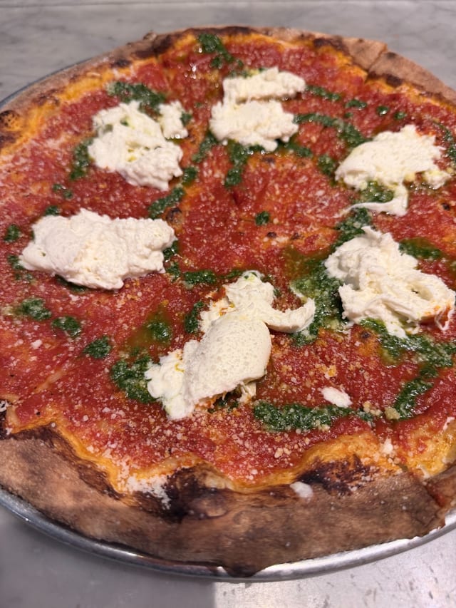 Pesto Margherita & Burrata.