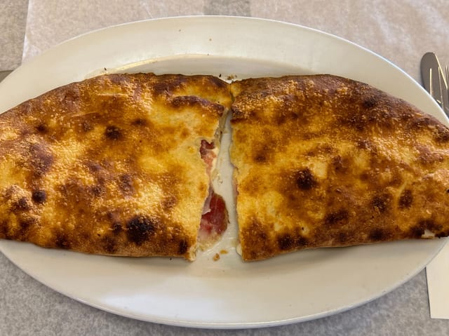 Romana Calzone.