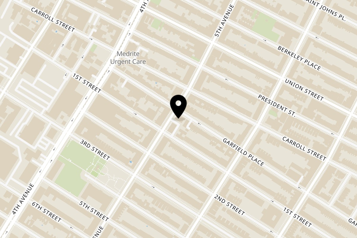 Map showing the location of La Villa Pizzeria Park Slope on 261 5th Ave in Brooklyn